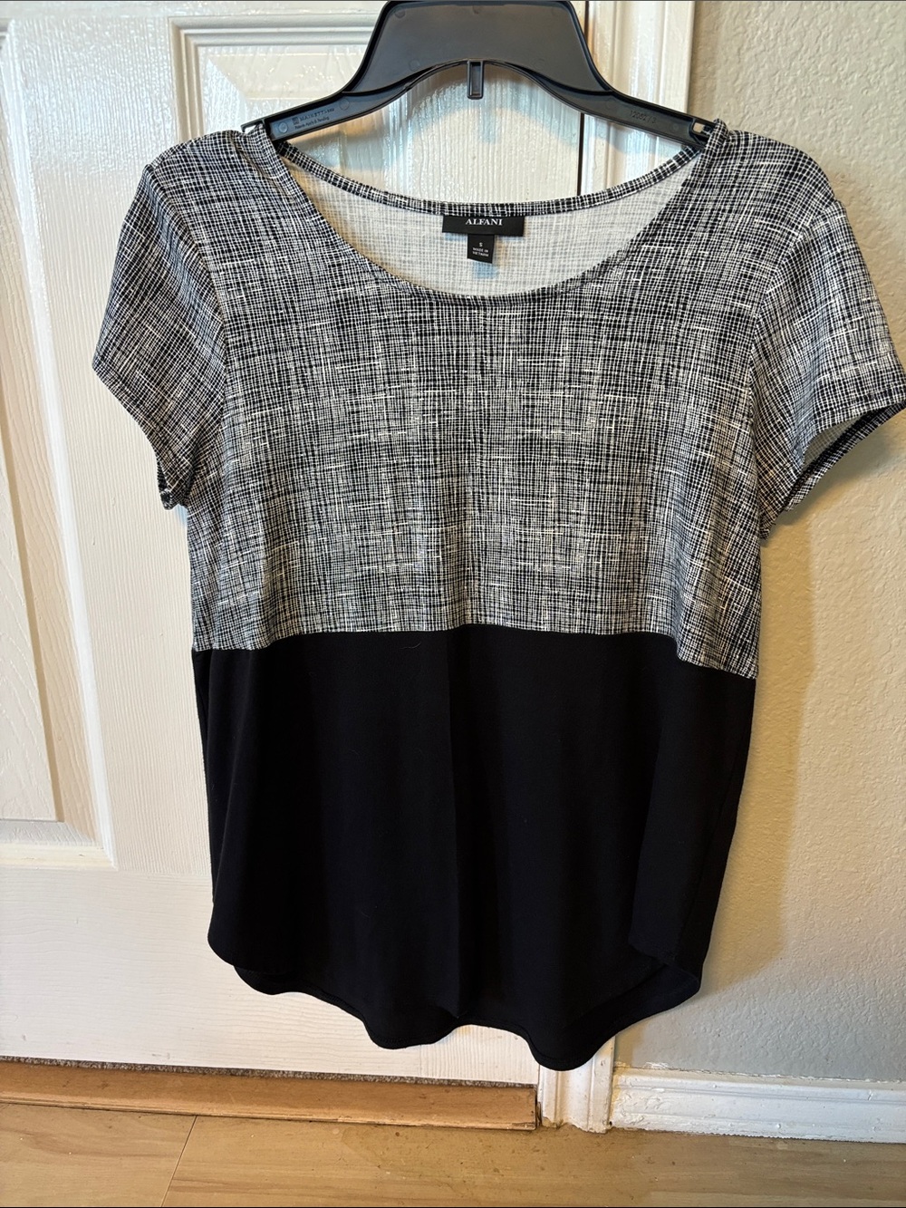 Alfani Black and Gray Two-Tone Short Sleeve Top